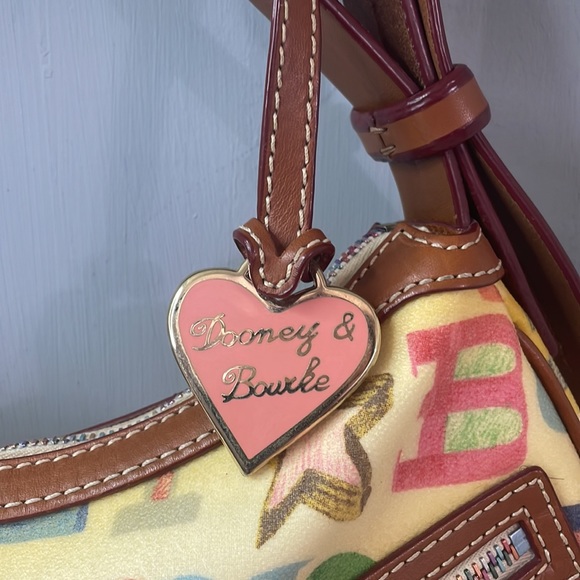 Like New, Auth Dooney and Bourke Circle Hobo Doodle Collection of 2006 rainbow - Picture 4 of 13